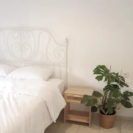 Beautiful 1 Bedroom Apartment Next To Hacarmel Market And The Royal Beach Tel Aviv-Jaffa Exterior foto