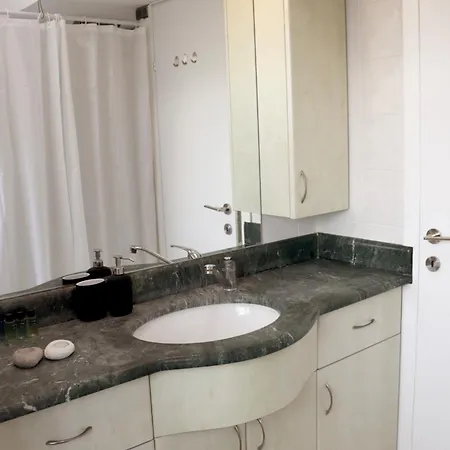 Beautiful 1 Bedroom Apartment Next To Hacarmel Market And The Royal Beach Tel Aviv-Jaffa Exterior foto