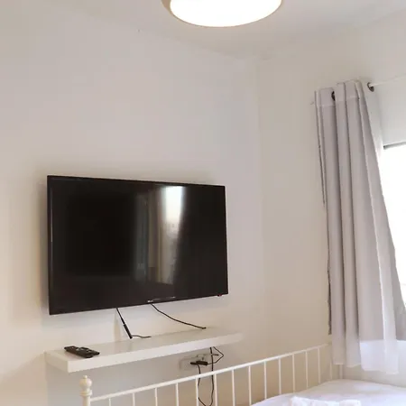 Beautiful 1 Bedroom Apartment Next To Hacarmel Market And The Royal Beach Tel Aviv-Jaffa Exterior foto