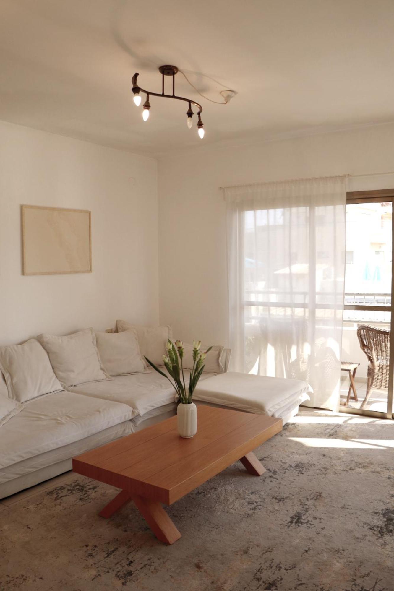 Apartment Beautiful 1 Bedroom Next To Hacarmel Market And The Royal